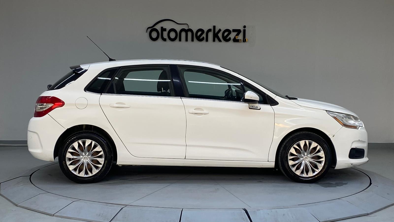 CITROEN C4 13